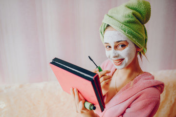 Pourquoi votre routine de soin a besoin d’un appareil de massage – Le secret de l’outil facial Velura™